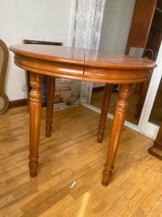 Mesa auxiliar redonda de madera