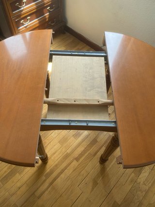Mesa auxiliar redonda de madera