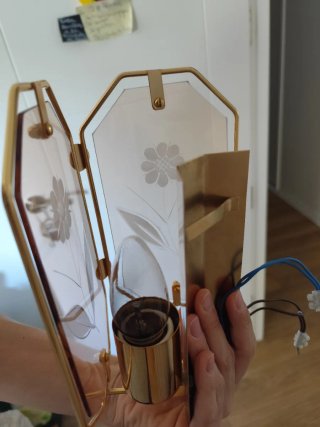 Aplique de pared dorado con cristal