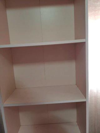 Estantería rosa de 5 baldas