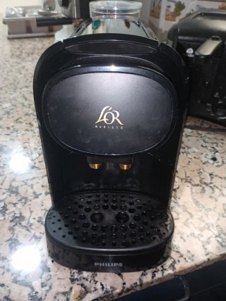 Cafetera Philips L'OR Barista Negra