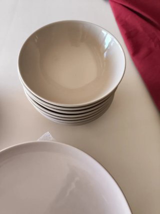 Vajilla FÄRGKLAR Beige 26 Piezas + 8 cuencos nuevo