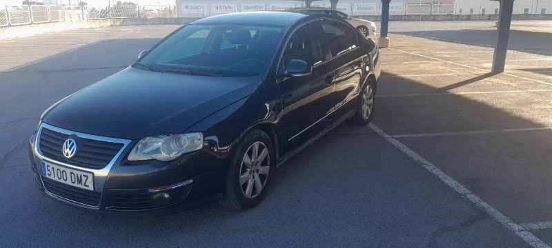 Volkswagen Passat 2005 - foto 1