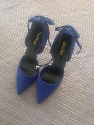 Zapatos de tacón azul