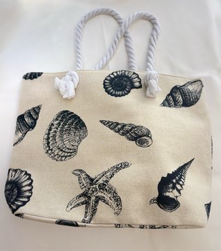 Bolsa de playa con estampado de conchas