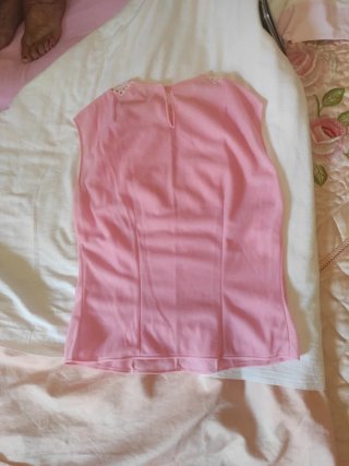 Elegante Blusa Rosa Vintage con Colletto Pizzo
