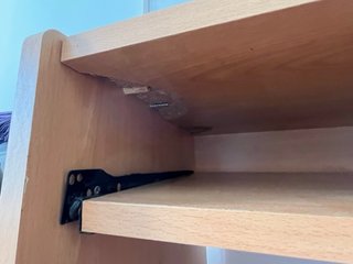 Escritorio madera con ruedas y bandejas