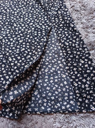Falda midi estampada floral