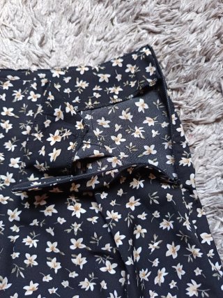 Falda midi estampada floral