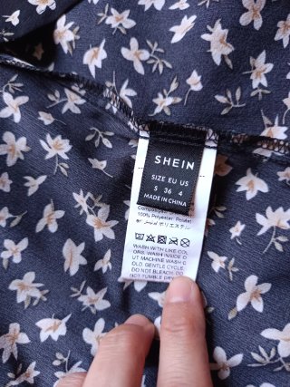 Falda midi estampada floral
