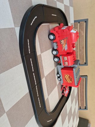 Pista Cars Saetta McQueen con Camion