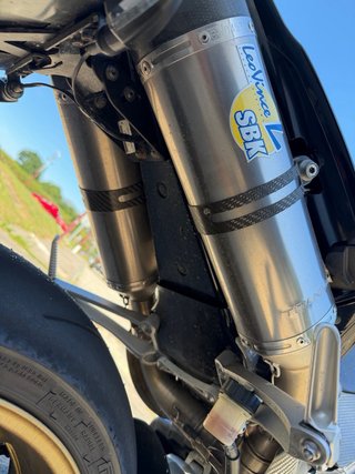 Escape Leovince SBK Titanio Yamaha R1 09’-14’
