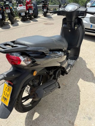 Peugeot Tweet 50 2017 Negra