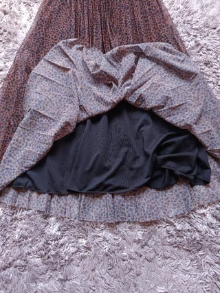Falda midi estampada leopardo