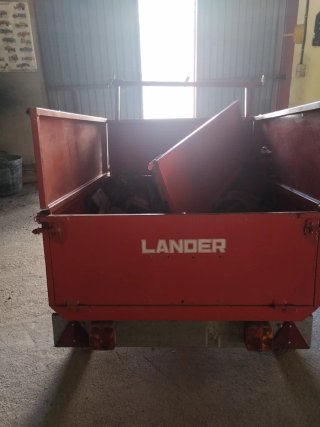 Remolque LANIER rojo
