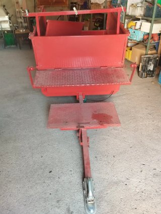 Remolque LANIER rojo