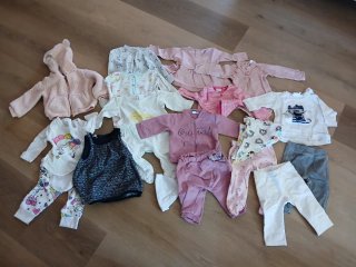 Lotto vestiti bimba 3/6 mesi. 16 pezzi+bavaglini