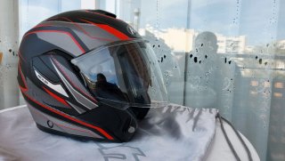 Casco de moto. Jet urbano.