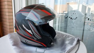 Casco de moto. Jet urbano.