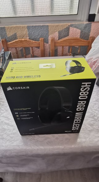 Auriculares Corsair HS80 RGB Wireless Negros