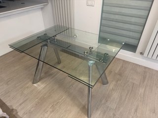Mesa de cristal extensible moderna