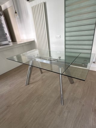 Mesa de cristal extensible moderna