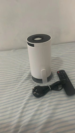 Proyector LED Blanco y Negro