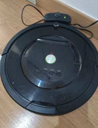 Roomba 876 con base de carga
