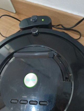 Roomba 876 con base de carga