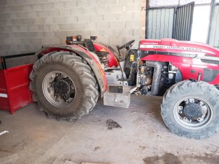 Tractor Massey Ferguson 3255FA