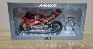 Ducati GP25 Campeón Mundo 1/12 Marc Márquez