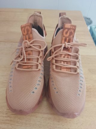 Zapatillas deportivas color coral