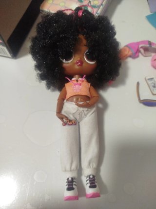 Muñeca LOL Surprise Tweens Hoops Cutie