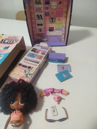 Muñeca LOL Surprise Tweens Hoops Cutie