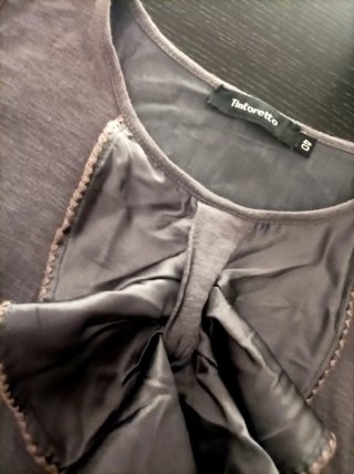 Vestido gris Tintoretto con volantes
