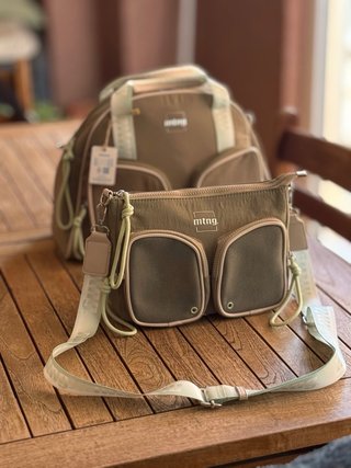 Conjunto Bolsos Pequeño y Mediano de la marca MTNG