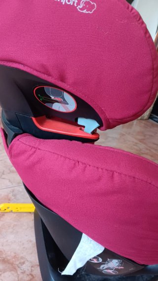 Silla de coche para bebé color granate
