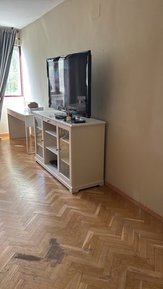 Mesa estudio y aparador madera y cristal