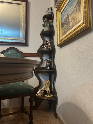 Estantería de esquina de madera *URGE VENTA*