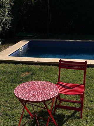 Mesa y Silla Mosaico Artesanal Roja