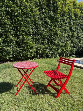 Mesa y Silla Mosaico Artesanal Roja
