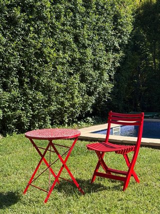 Mesa y Silla Mosaico Artesanal Roja