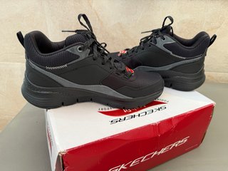 Zapatillas Skechers Arch Fit Nuevas Talla 37