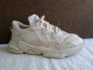 Zapatillas Adidas Ozweego Talla 41.5 Beige