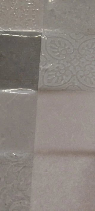 Chapado Baño Cerámica Gris y Blanco 33,3 X 55 cm