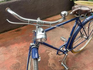 Bicicleta Clásica Azul Restaurada