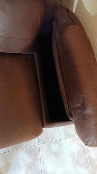 Sofá chaise longue marrón piel