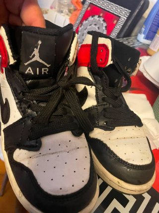 Jordan Niños Talla 35