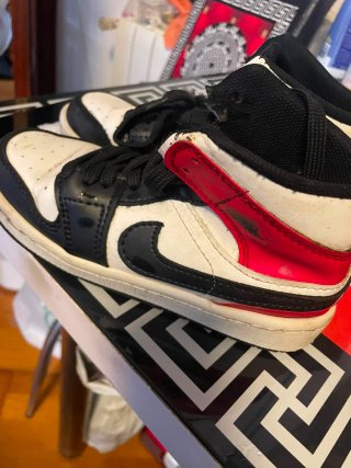Jordan Niños Talla 35