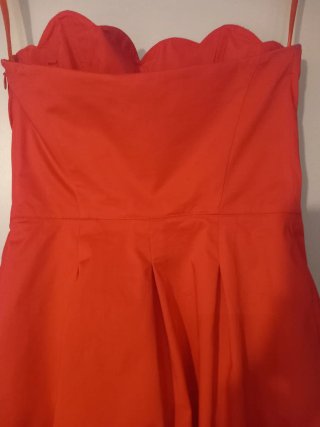 Vestido palabra de honor Ted Baker rojo
